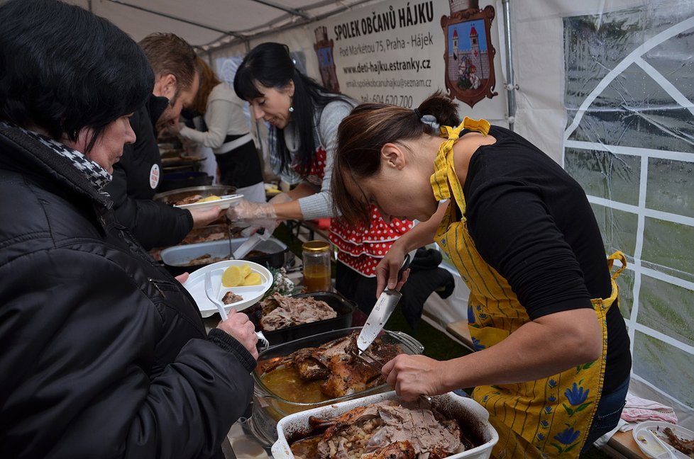 Hájecká kachna 2016 má svého vítěze. Návštěvníci si pochutnali i na kachně povidlové