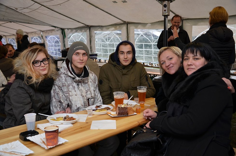 Hájecká kachna 2016 má svého vítěze. Návštěvníci si pochutnali i na kachně povidlové