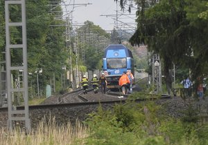 Žena utrpěla smrtelná zranění po střetu s vlakem. 