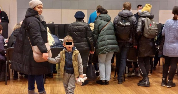 Ukrajinské děti ve školách s českými: Praha zřizuje adaptační skupiny, často chybí prostory i finance