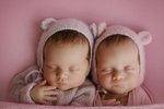 Dvojčátka Lia a Sofia se Kočkovým narodila 24. března 2023.