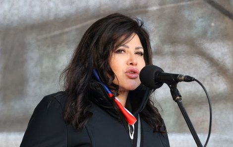 Ilona Csáková na Václavském náměstí v Praze se konala 31. 1. 2021 demonstrace v rámci akce "Jsme lidi, nás nevypnete". Přišly stovky lidí.
