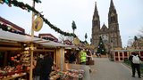 Vánoční pomoc Prahy 2: Radnice odkoupí zboží od trhovců a věnuje ho svým zaměstnancům