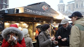 Vánoční trhy v Praze kvůli střelbě omezují program, památky zůstanou otevřené