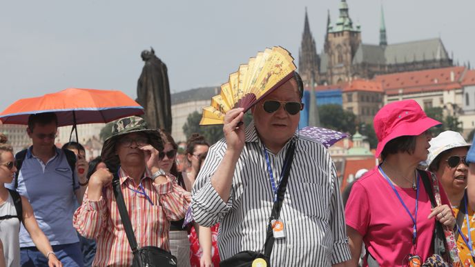 Pražské ulice se během velkých veder rozpalují i nad 50 stupňů Celsia.