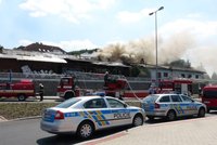 V Praze hořelo nádraží Veleslavín. V drážní budově vzplály odpadky