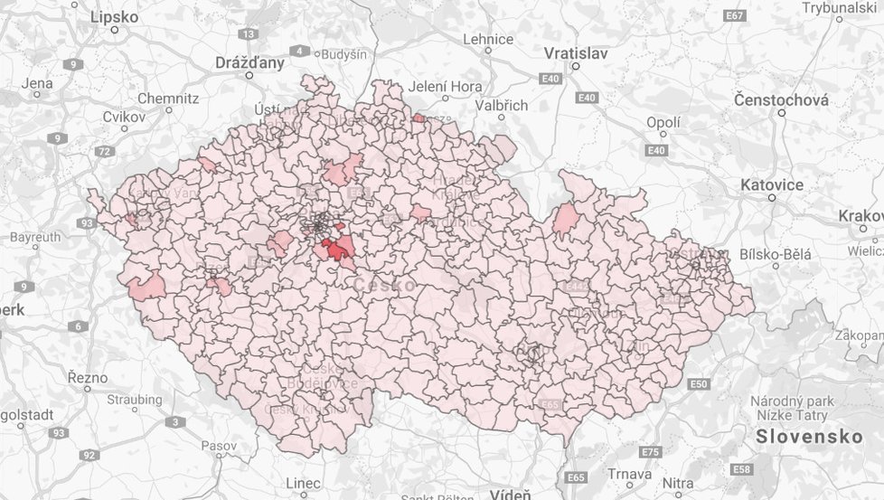 Mapa kriminality - vloupání do obydlí. Oblast Velkých Popovic je vyvedena nejtmavší barvou.