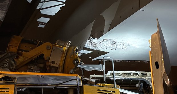 Vyprošťování zaseklého kamionu, 8. října 2026