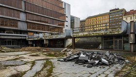 Proluka vzniklá po demolici areálu bývalého Transgasu ve Vinohradské ulici, 23. února 2024, Praha.