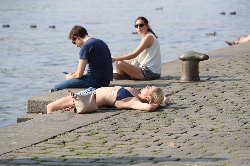 Ochlazení způsobí studená fronta, která přijde z Německa