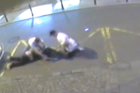 Brutální přepadení v centru Prahy: Gauneři zmlátili muže (32) a okradli ho! Policie je dopadla