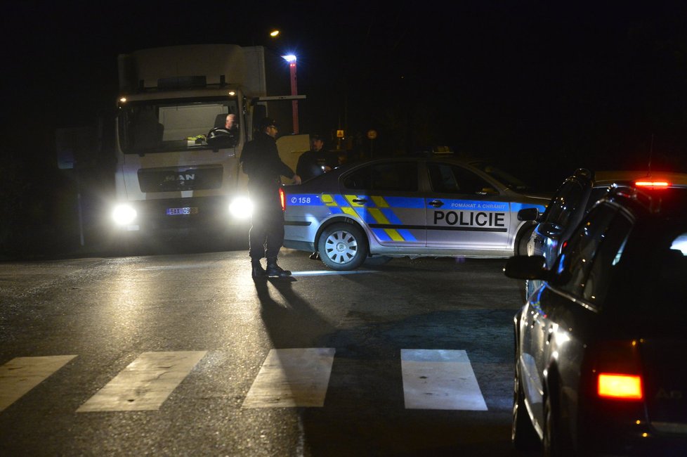 Zeť zabíjel na Jižním Městě. O život připravil rodiče své exmanželky, pak utekl a spáchal sebevraždu.