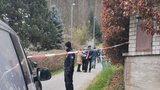 Záhadná smrt ve Všenorech: Mrtvou ženu našli zabalenou v igelitu na zahradě domu!