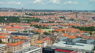 Největší tlak na pokles nájmů je v Praze. V řadě krajských měst činže dál zdražují