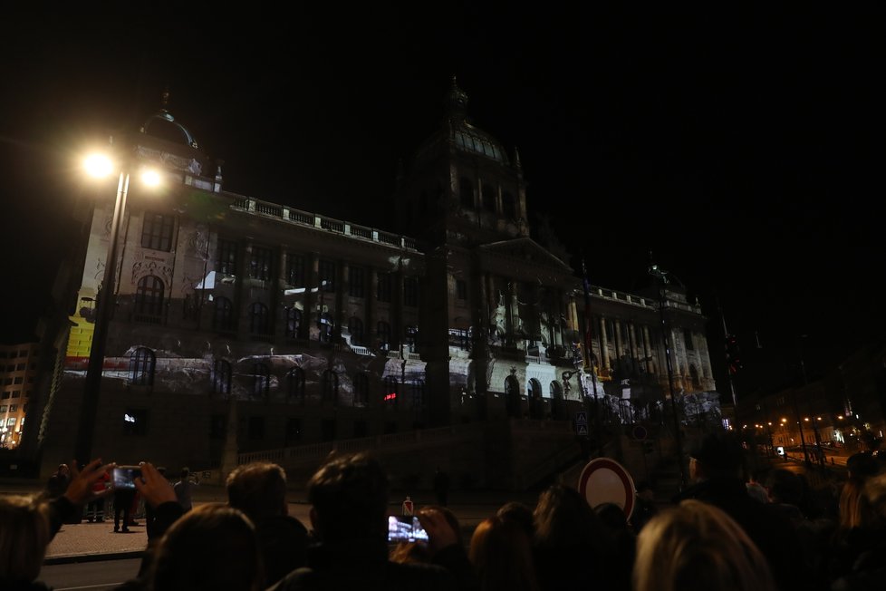 Videomapping na budově Národního muzea.