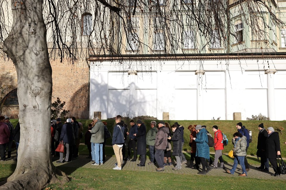 Výstava korunovačních klenotů v Chrámu sv. Víta. (17. ledna 2023)