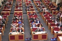 V Praze se mimořádně sejde zastupitelstvo: Po Pirátech o schůzi požádalo i hnutí ANO. Co se bude řešit?