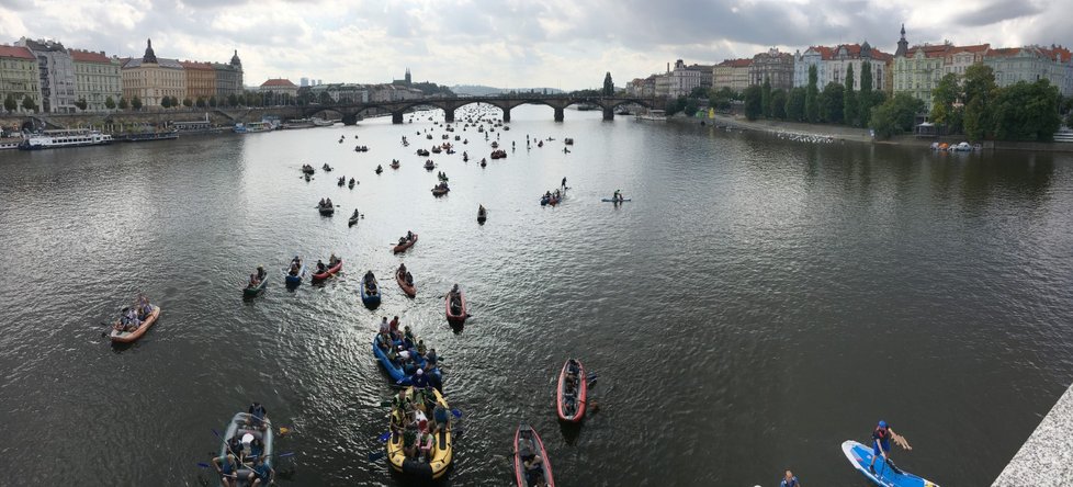 Závod Napříč Prahou - přes tři jezy. (28. září 2021)