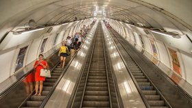 Z pražského metra budou muset zmizet city light vitríny společnosti EuroAwk. (ilustrační foto)