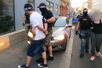 Organizovaný gang kradl v obchodech v Praze i v Německu! Napadali ochranku a vyhrožovali smrtí