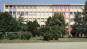 Základní škola Chmelnice.