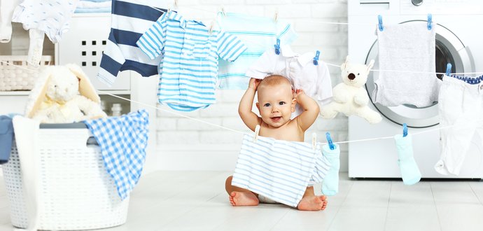 Poradca pre mamičky: 5 tipov, ako prať oblečenie pre bábätká