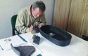 Archeolog Jaromír Beneš odebíral v místním muzeu vzorky pro chemickou analýzu