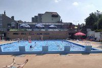 Praha 3 opraví bazén v Pražačce. Rekonstrukce za 25 milionů skončí příští rok