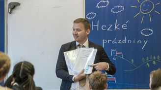 Prázdniny 2025/26: Organizace školního roku a termíny volna pro žáky a studenty Prázdniny 2025/26: Organizace školního roku a termíny volna pro žáky a studenty