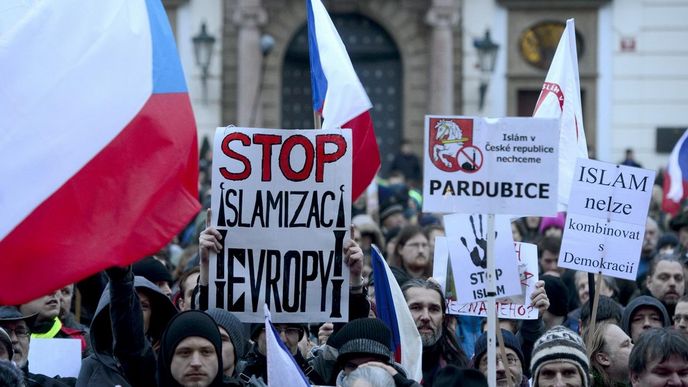 Pražská demonstrace proti islámu.