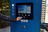 Taxíky v Praze jen jako elektromobily? Vyhláška už se rýsuje! Podle náměstka pro dopravu má v radě podporu