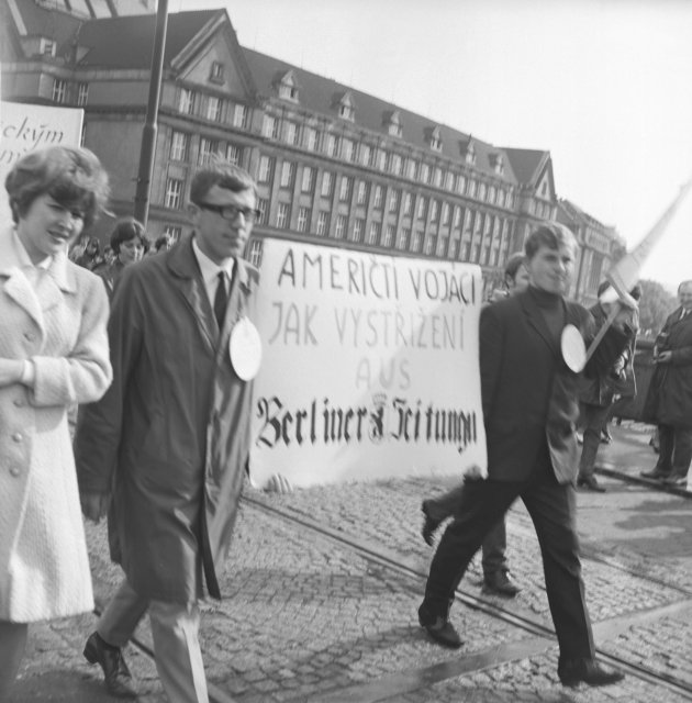 Studentský majáles v květnu roku 1968.