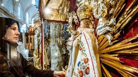 Navštivte Pražské Jezulátko – sošku s dechberoucím šatníkem, kterou uctívá celý svět. A navíc prý umí splnit tajná přání!