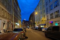 Výměna světel v pražských ulicích: Jaký vliv na psychiku má nová, teple bílá záře?