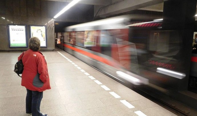 Metr čtvereční bytu na nejdražší pražské zastávce metra je 2,3krát dražší než na té nejlevnější