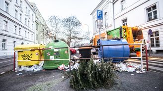 OBRAZEM: Povánoční a novoroční úklid. Jistá romantika sběru odpadu