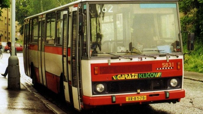 Pražský dopravní podnik 19. dubna vyřadí z provozu autobusy Karosa B732, které v Praze jezdily již od roku 1987