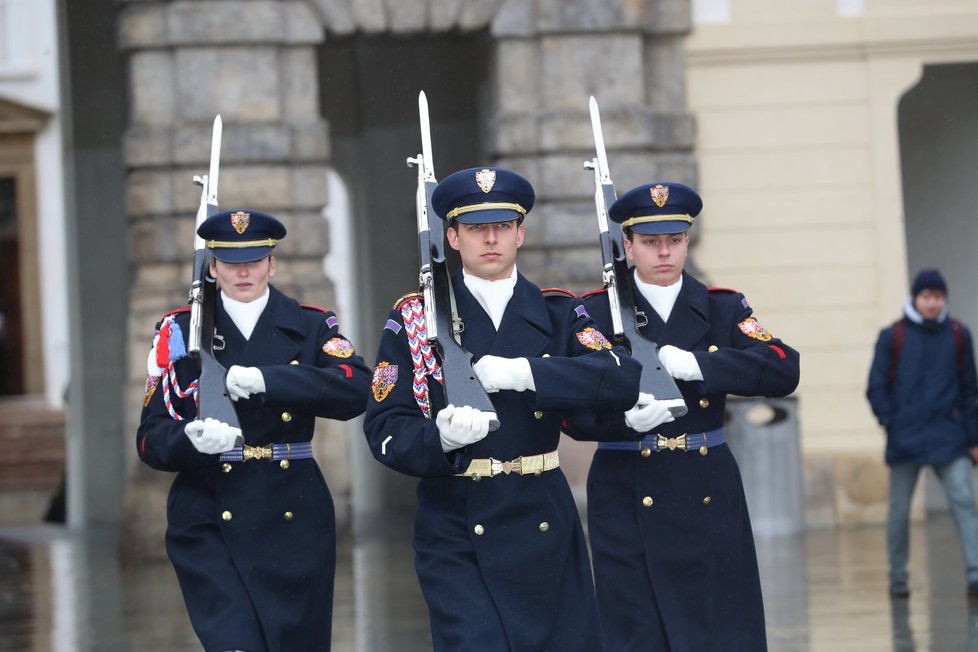 Střídání stráží u čestného pevného stanoviště