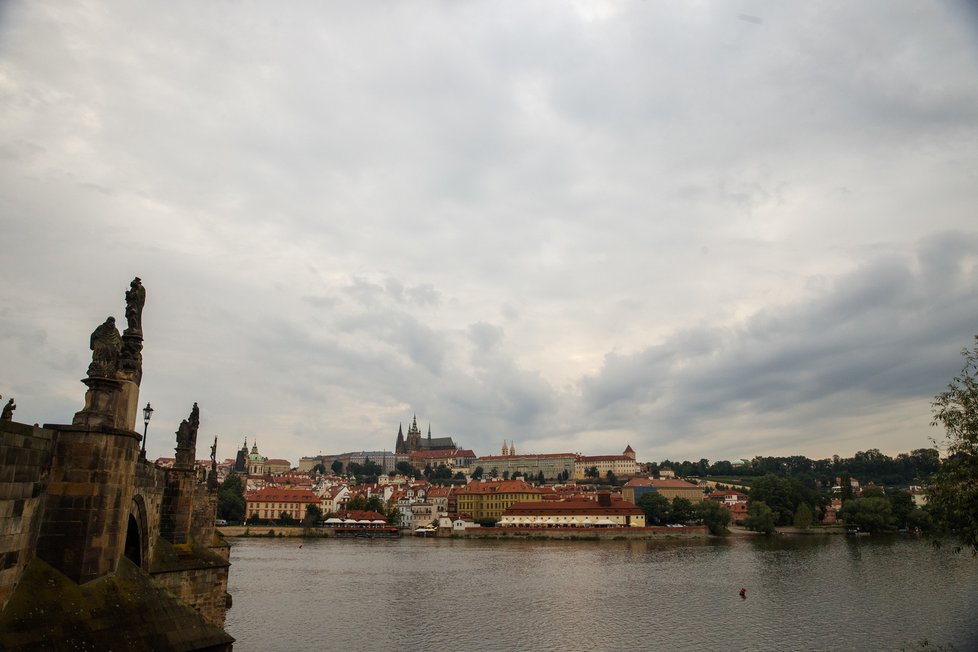 Západ slunce nad Pražským hradem