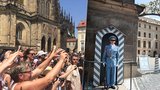 Pražský hrad znovu otevře turistům své brány. Kdy a za jakých podmínek?