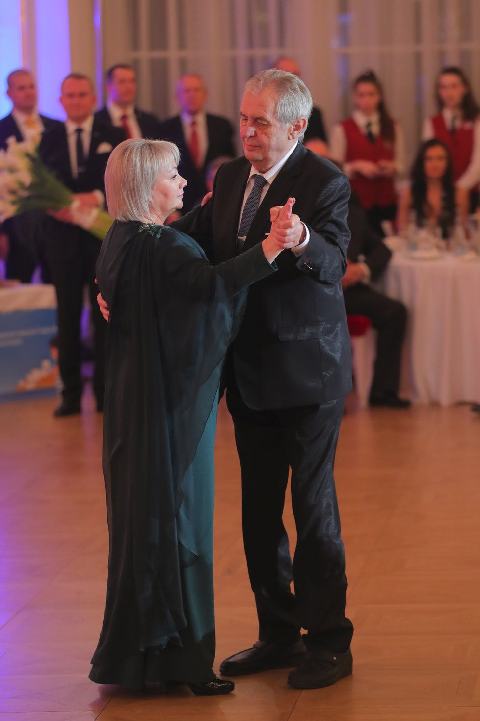 Hradní ples 2019: Miloš Zeman s manželkou Ivanou (1. 2. 2019)