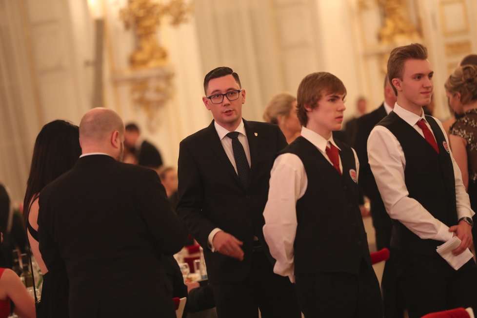 Hradní mluvčí Jiří Ovčáček během Zemanova plesu (1. 2. 2019)