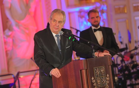 Miloš Zeman na reprezentačním plesu na Hradě (1.2.2019)