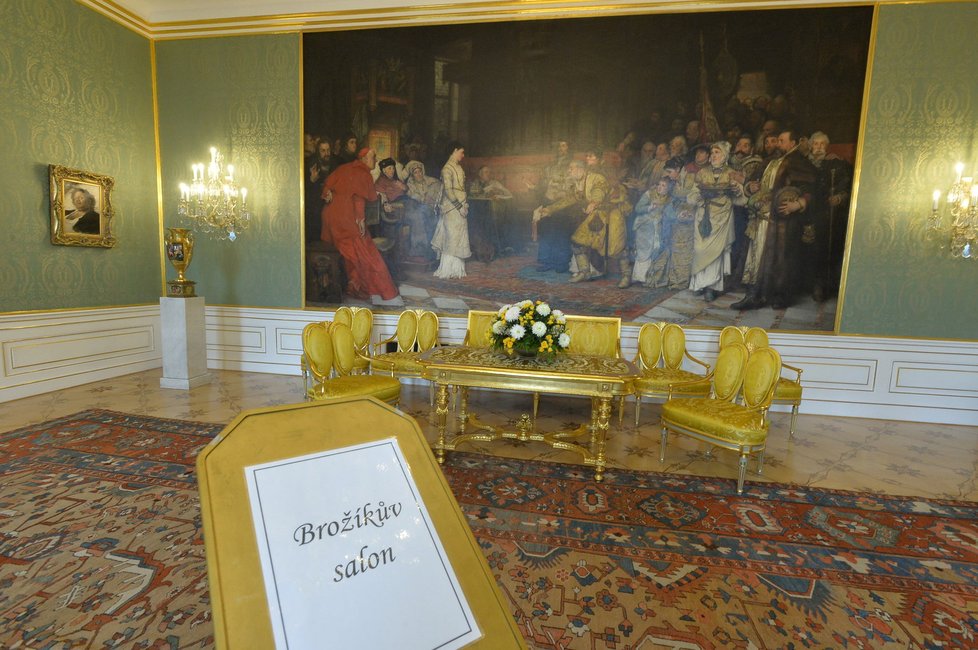 Pražský hrad přilákal davy lidí na otevřené reprezentační prostory