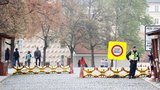 Přístřešky i armádní ježky zmizí: Hrad dostane nové »opevnění«!
