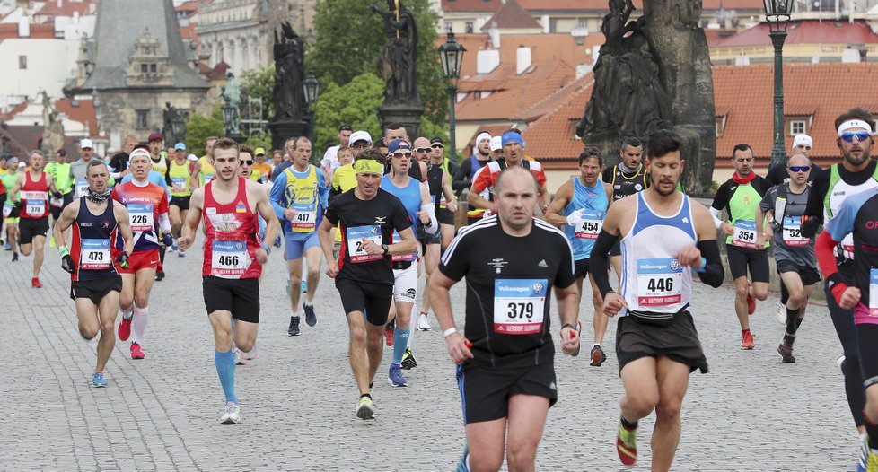 Pražský maraton v květnu nebude. Hledá se nový termín.