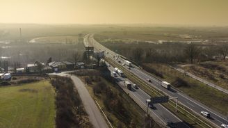 Dostavba pražského okruhu vázne. Ministerstvo dopravy tlačí Prahu k souhlasu s rozšířením letiště