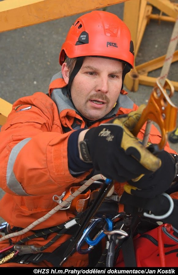 Instruktor hasičů-lezců Vladimír Holý.
