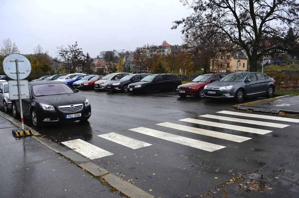 Nedokončený přechod v pražských Řepích