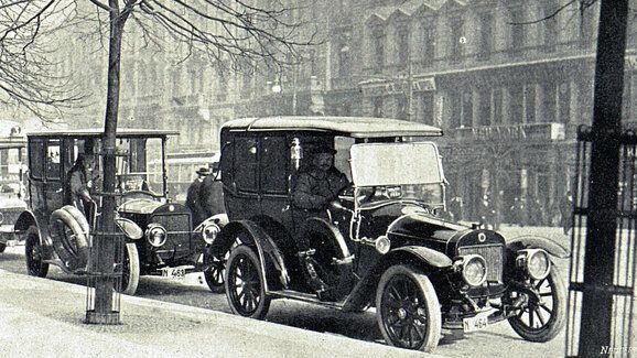 Před 115 lety se v Praze objevily taxíky. Jako v prvním městě Rakouska-Uherska